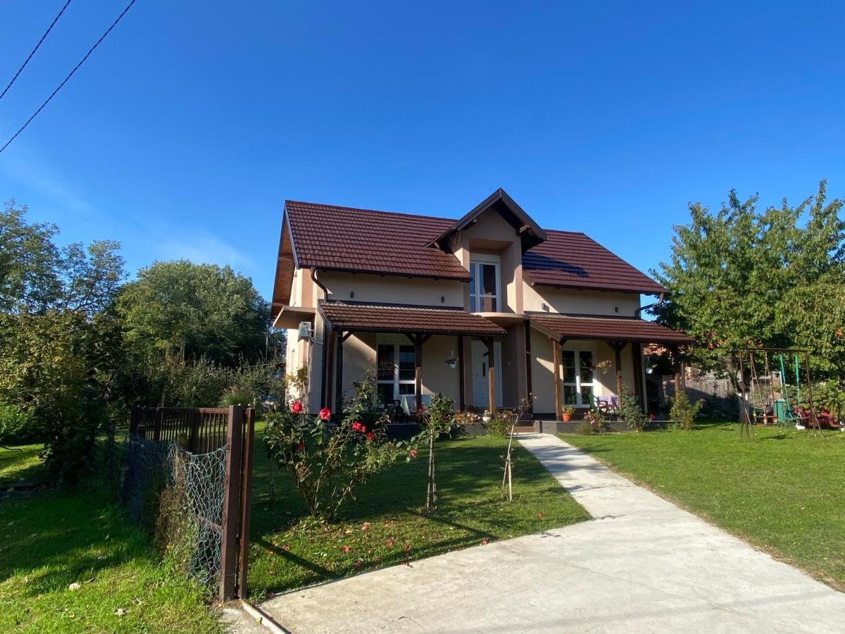 Kod Cika Brke Apartamento Vrdnik Exterior foto